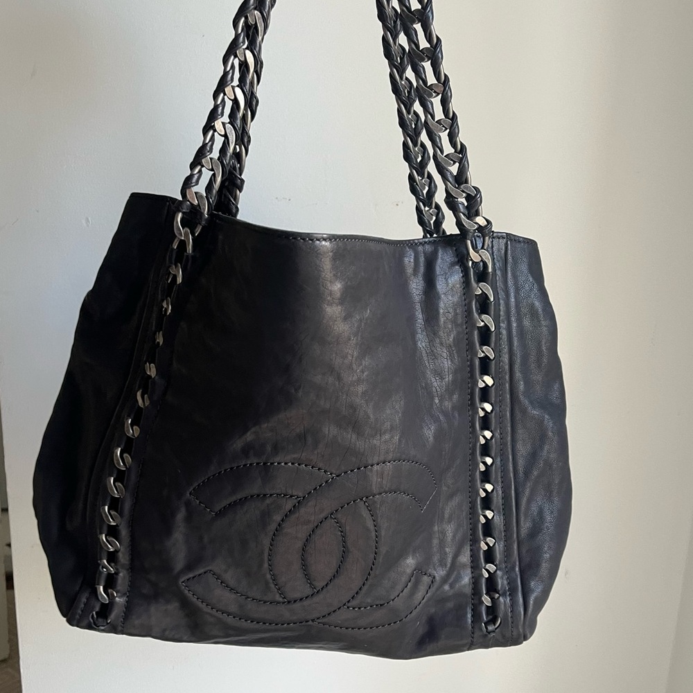 Chanel East West Modern calfskin leather large tote